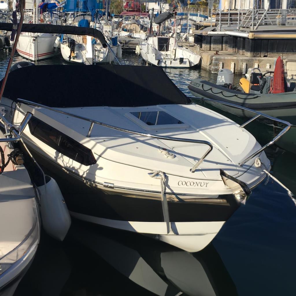 2016 Bayliner VR5 Cuddy