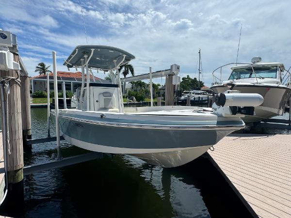 2019 Ranger 2360 Bay Ranger