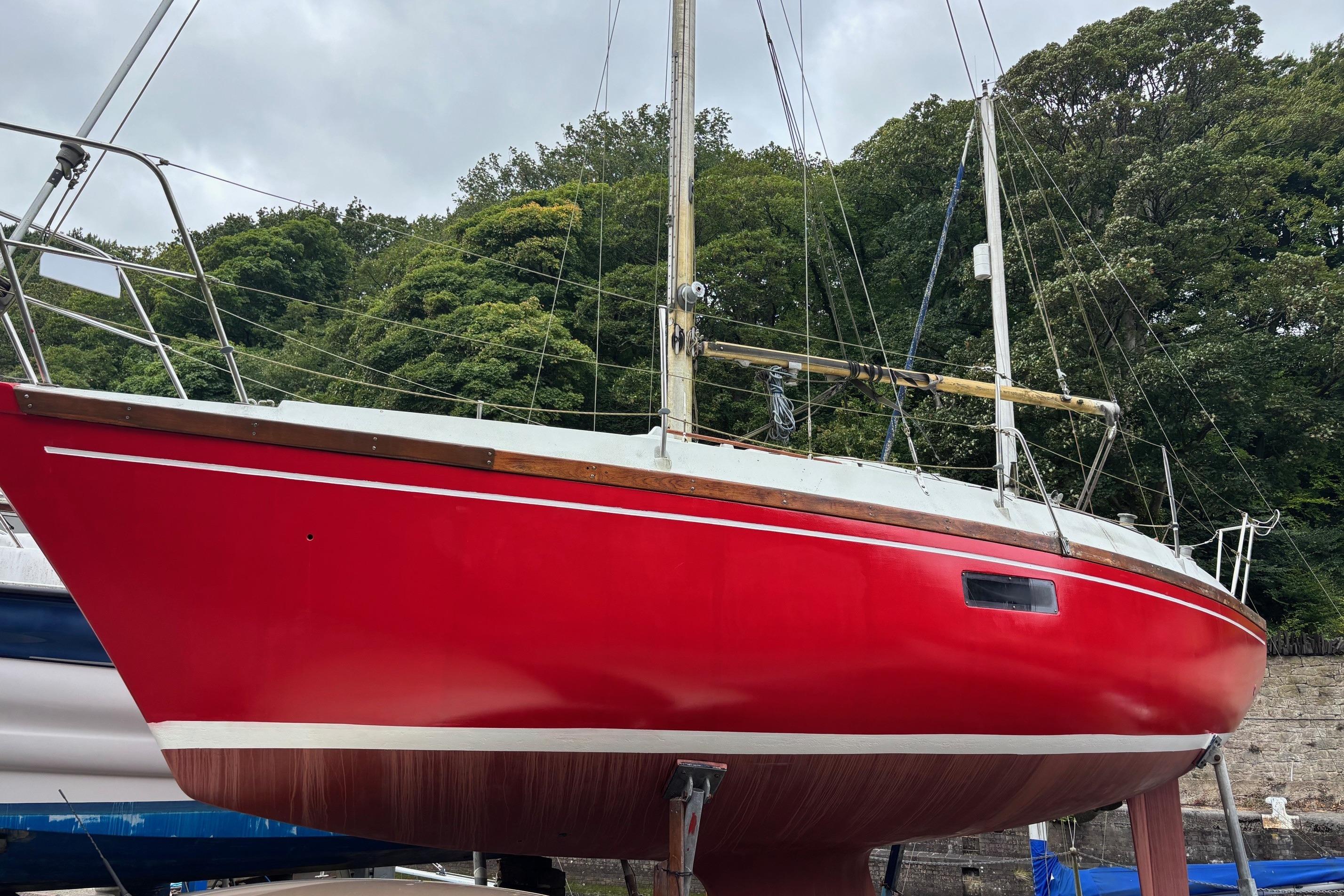 1974 Dufour 27