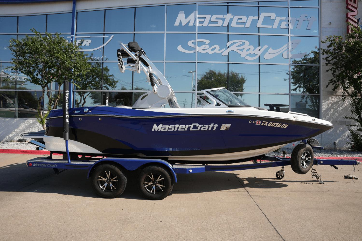 2017 MasterCraft XT20