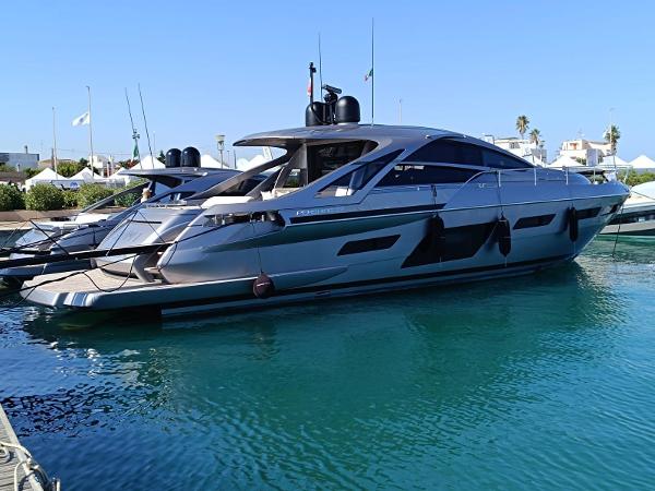 2025 Pershing 7X, - boats.com