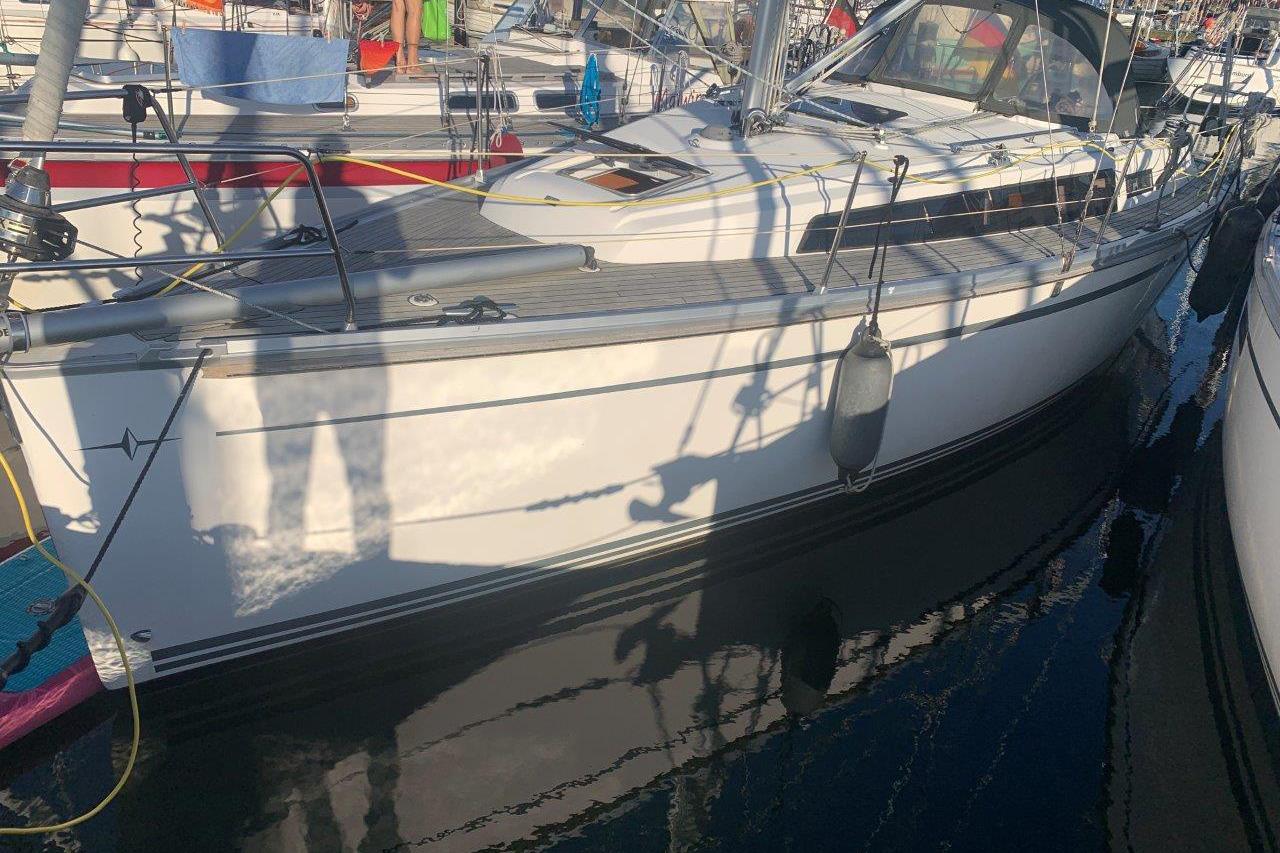 2013 Bavaria Cruiser 33