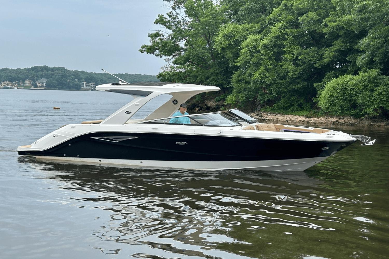 Sea Ray SLX 310