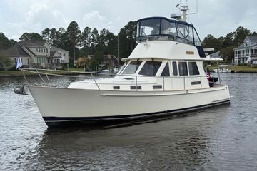 2008 Legacy Yachts 42 Extended Hardtop Flybridge