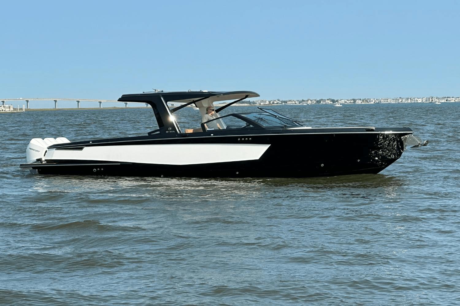 2024 Aviara AV36 Outboard