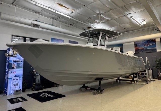 Sportsman Heritage 261 Center Console 2025 SPORTSMAN 261 HERITAGE - Image 1