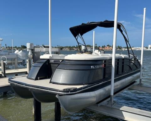 Bennington 2575 QCW Pontoon Boat Review: Top Shelf Fun 