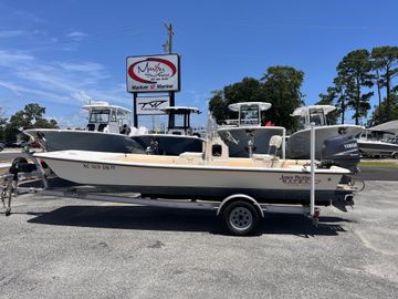 2005 Jones Brothers 198 Bateau
