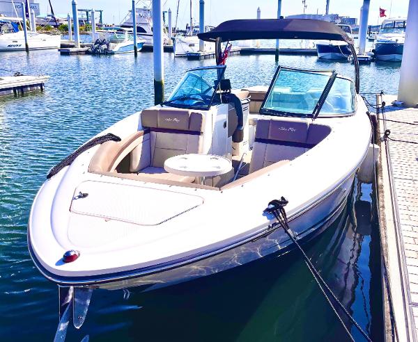 2013 Sea Ray 270 SLX