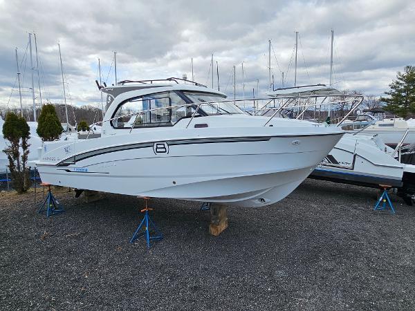 2024 Beneteau Antares 8
