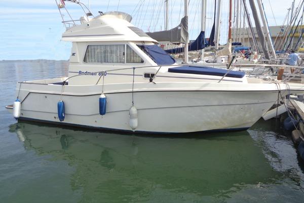 2000 Rodman 800 Fly