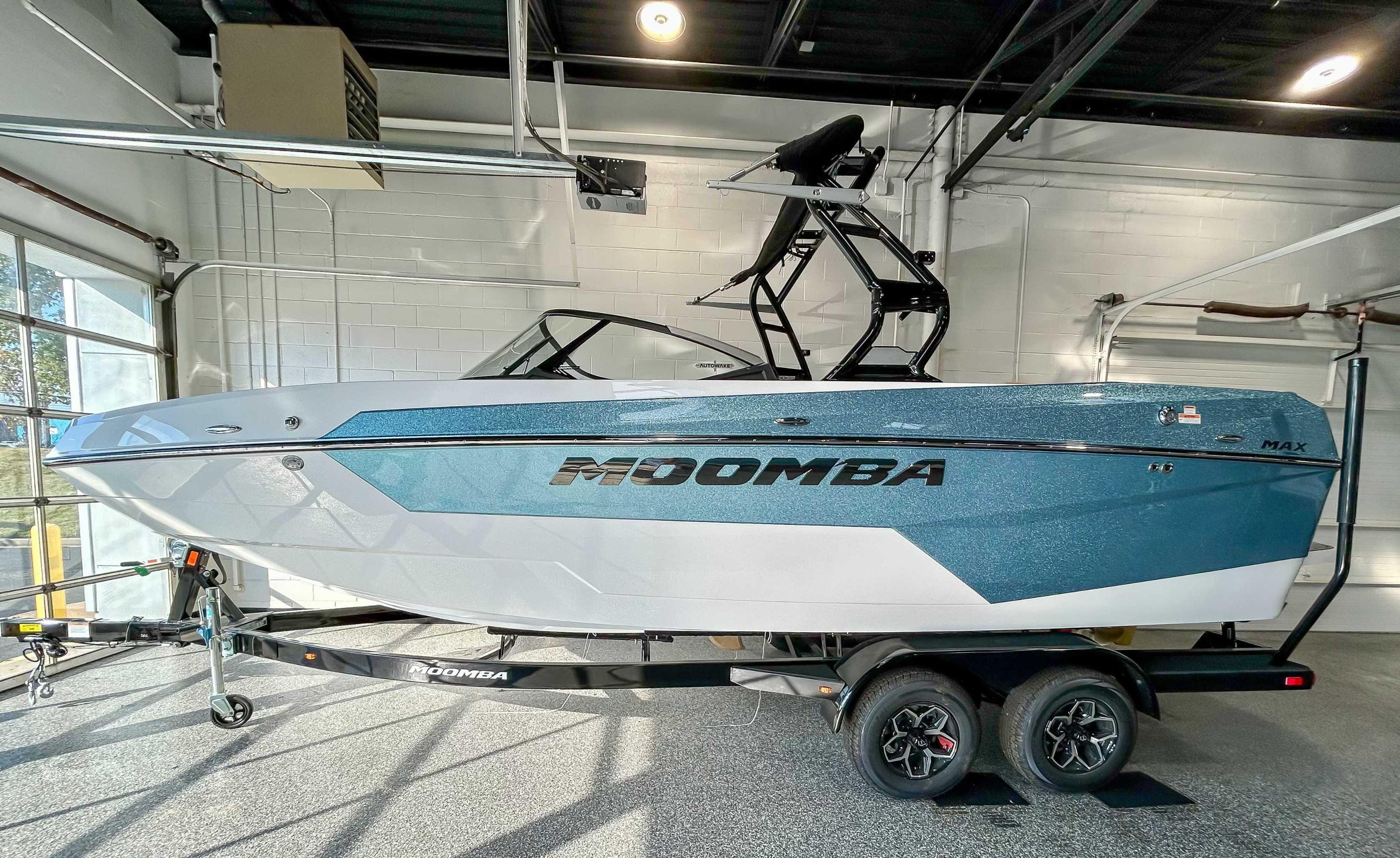 Moomba Max