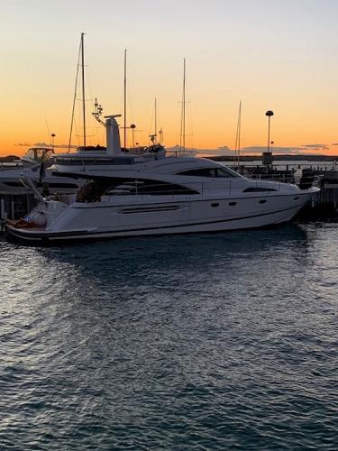 2007 Fairline Squadron 58