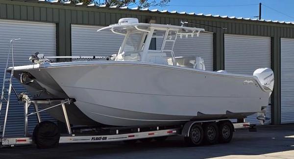 2022 Invincible 33 Catamaran
