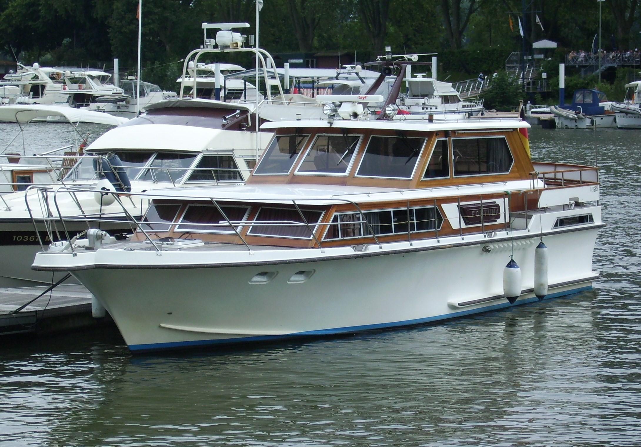 1978 Bootswerft-Brauer-Bützfleth 48 Pilothouse
