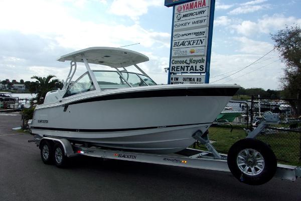 2024 Blackfin 252 DC
