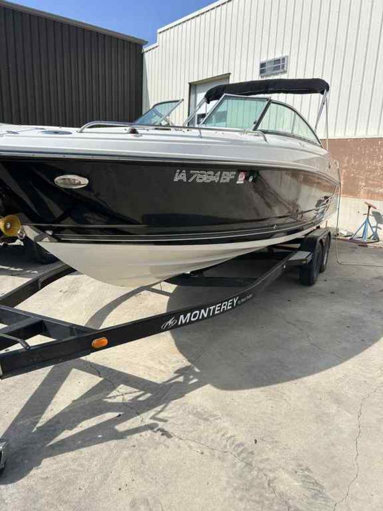 2010 Monterey 254FS