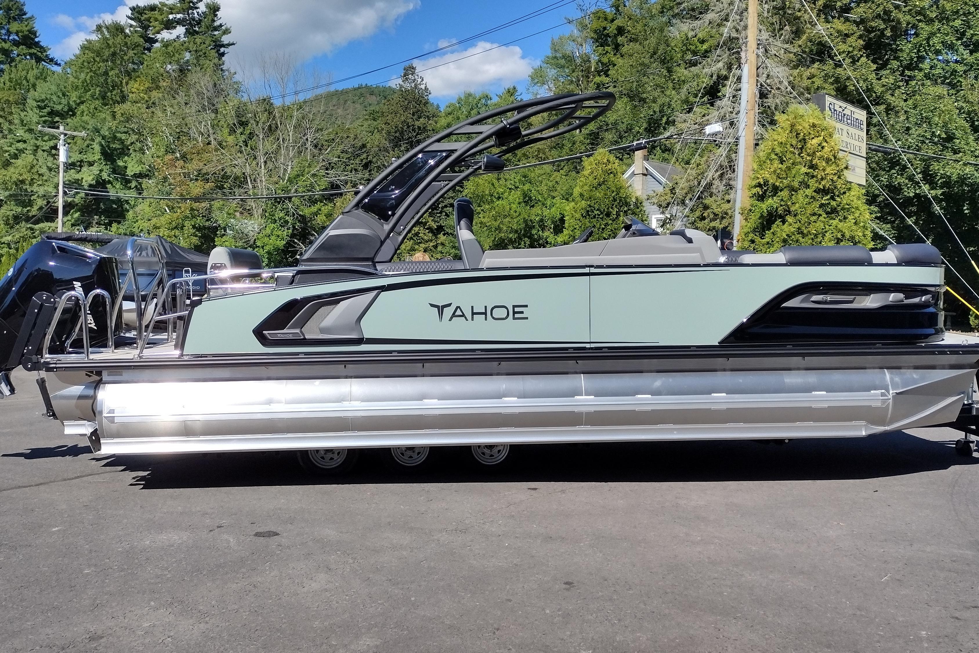 2026 Tahoe Pontoon Grand Tahoe LTD Cruise Rear Bench