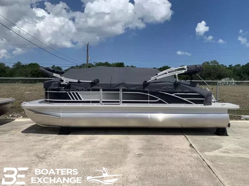 2023 Bennington 22LSB