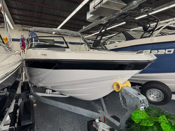 2025 Yamaha Boats SX190