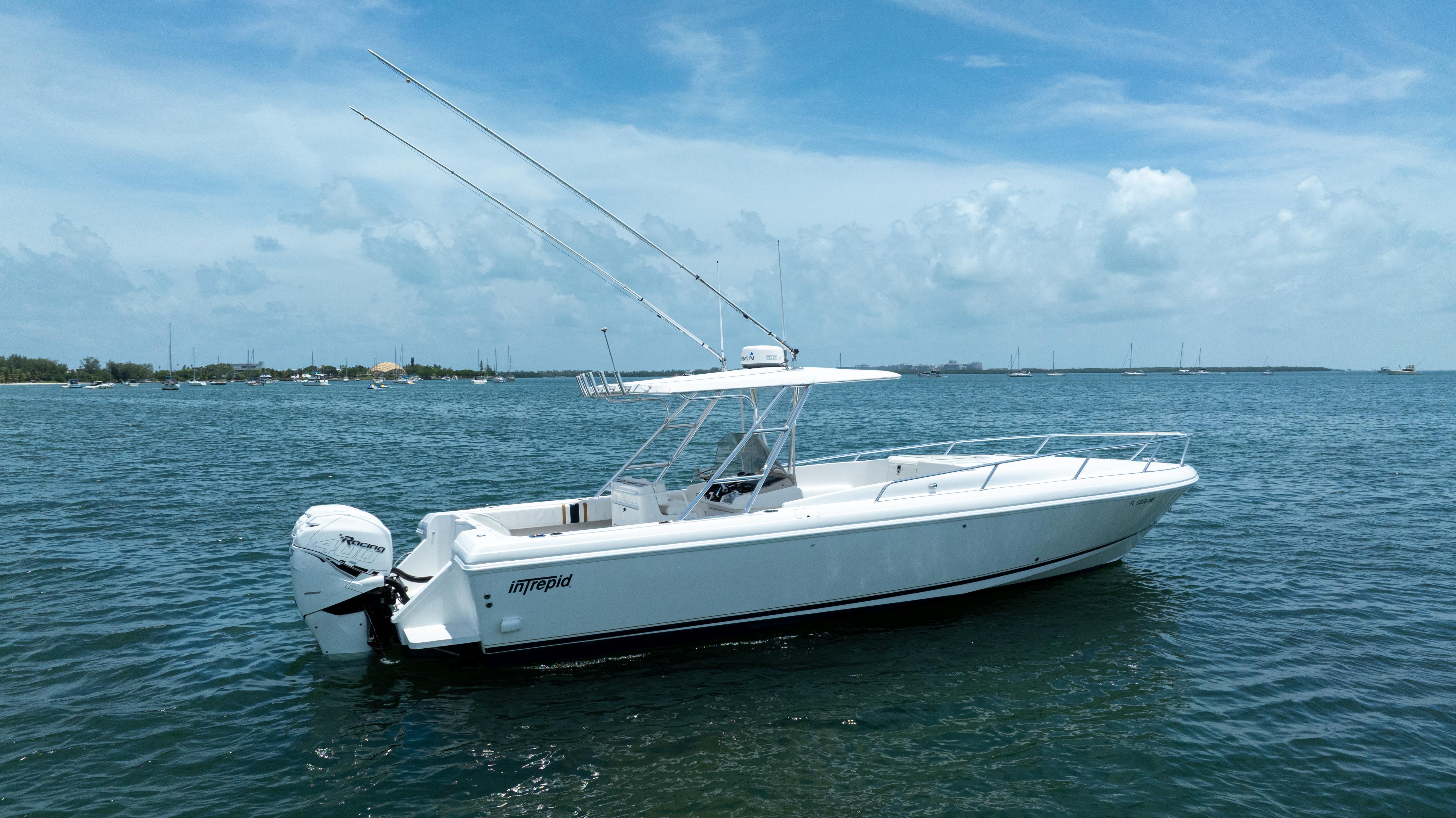 1999 Intrepid 35