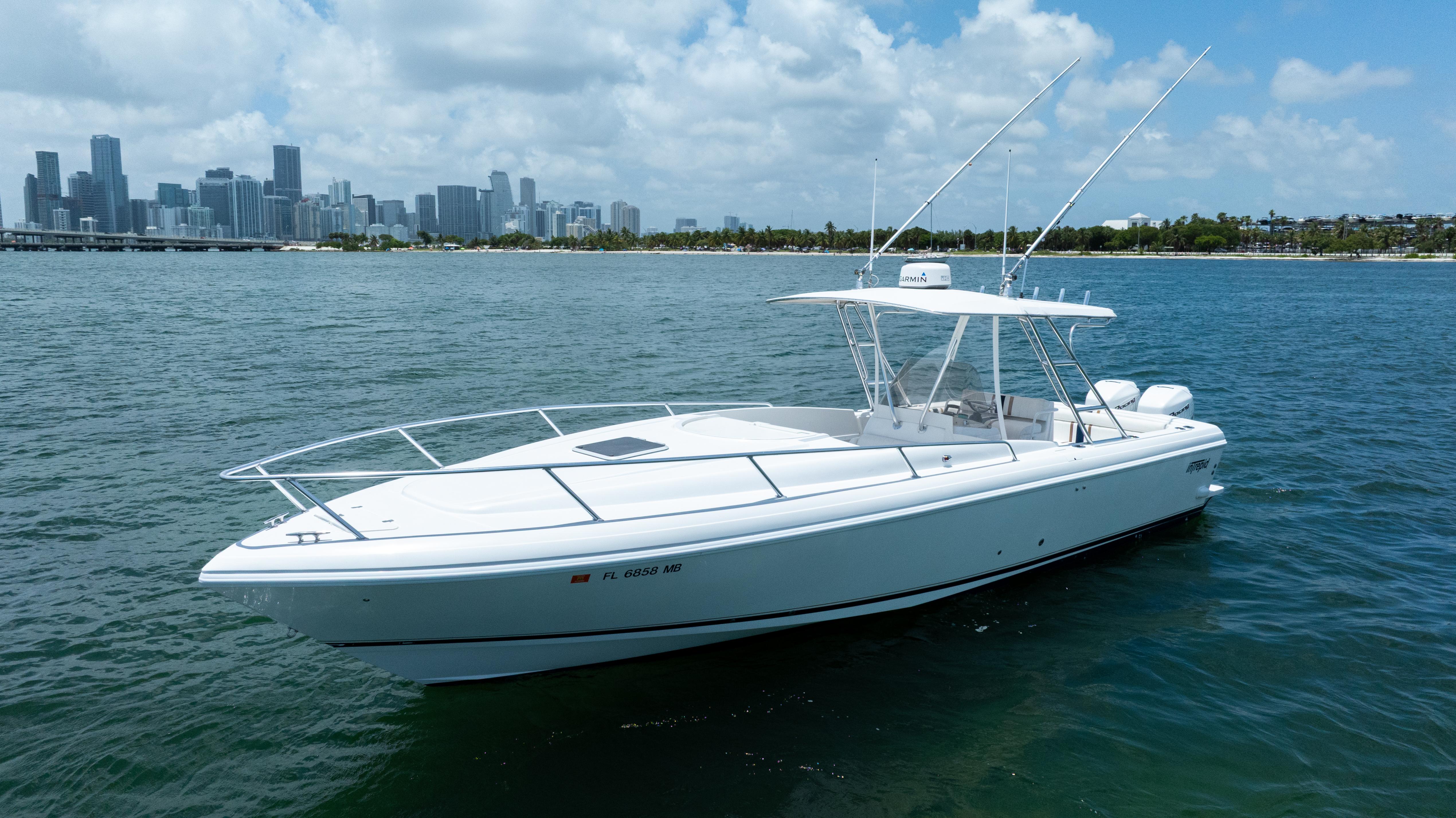 1999 Intrepid 35