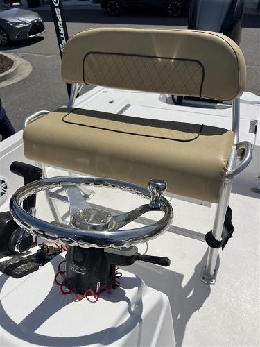 2022 Sportsman Tournament 214 SBX Bay Boat