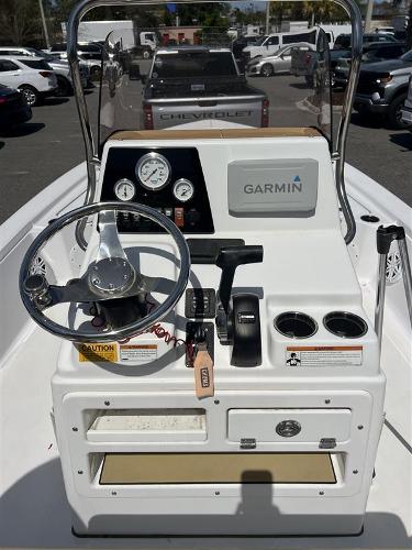 2022 Sportsman Tournament 214 SBX Bay Boat