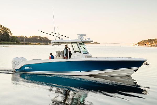 2026 Boston Whaler 330 Outrage
