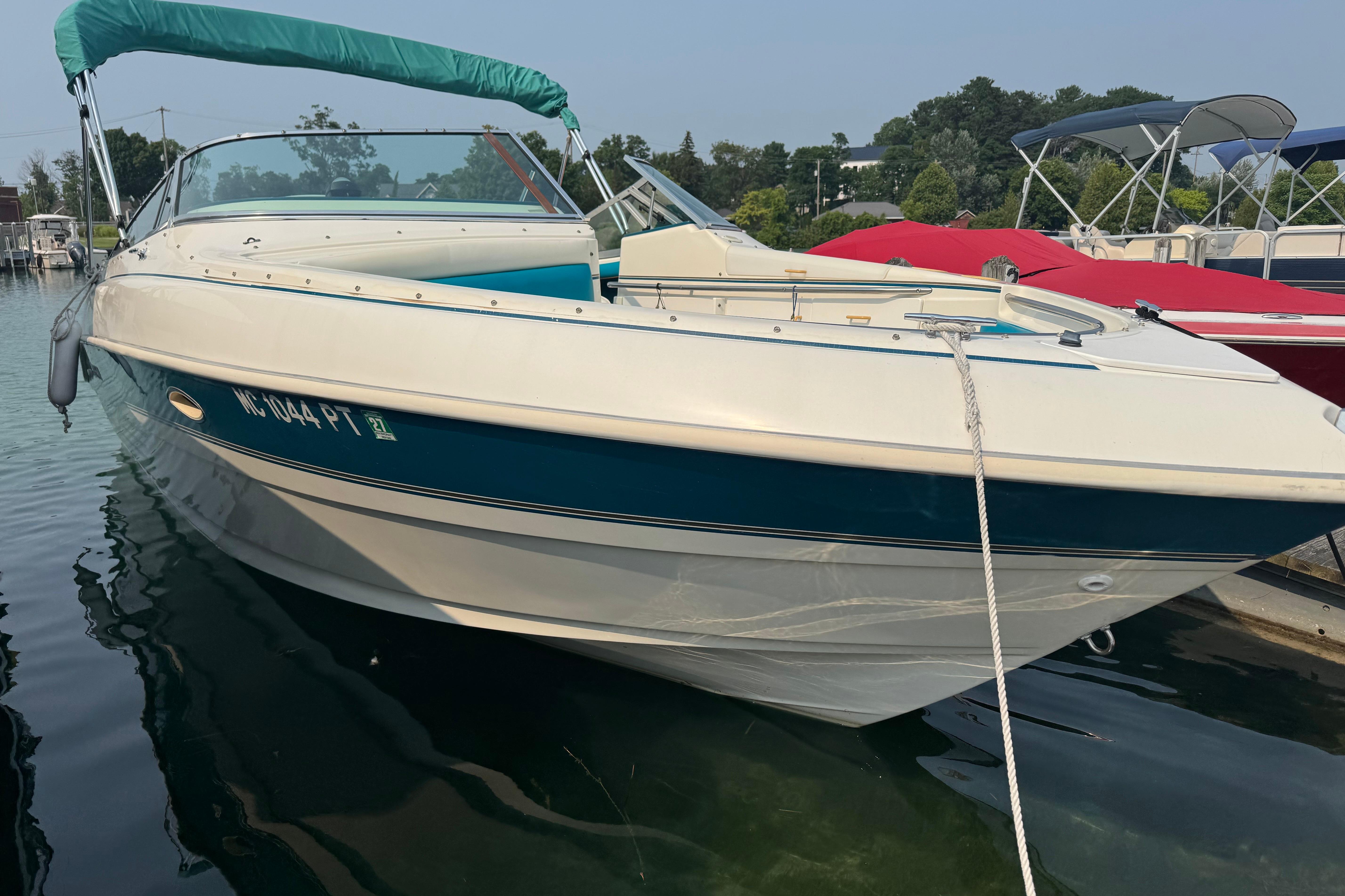 1994 Larson Escapade 220