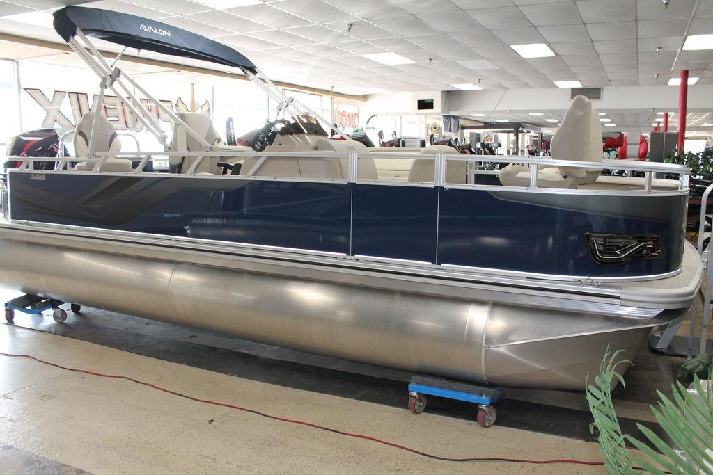 2025 Avalon Venture 85 Quad Fish 21 FT