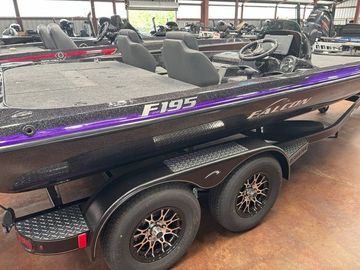 2025 Falcon F195