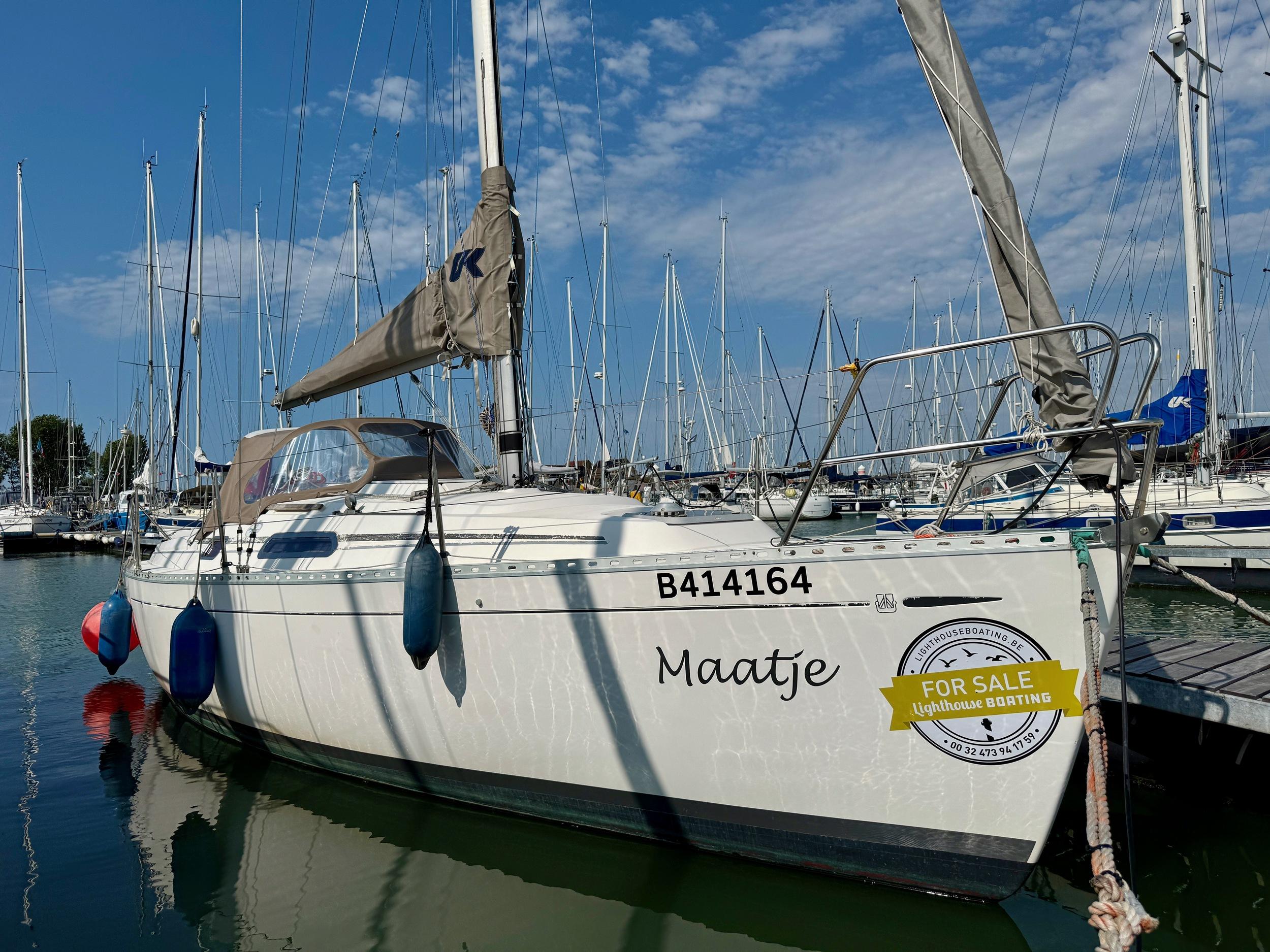 1998 Dufour 30 Classic