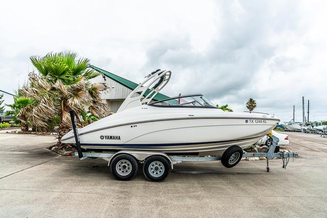 2022 Yamaha Boats 212 S
