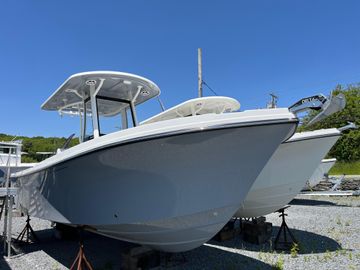 2024 Parker 2400 Center Console