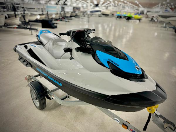Sea-Doo FISH PRO Scout 130 2022 Yamaha WaveRunner Fish Pro Scout 130 on display in showroom.