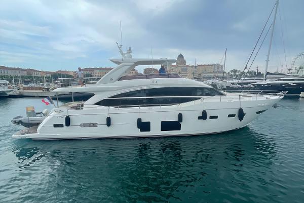 2018 Princess 75