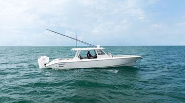 2025 Everglades 455 Center Console