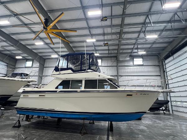 1987 Tollycraft 30 Sport Cruiser
