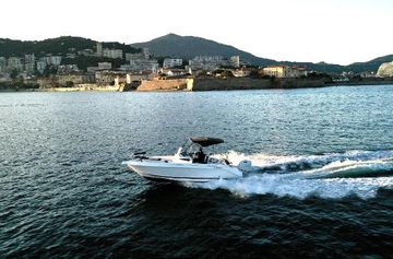 2025 B2 Marine CAP FERRET 702 OPEN