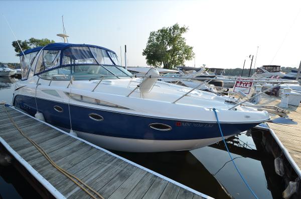 2008 Bayliner 320 Avanti Cruiser