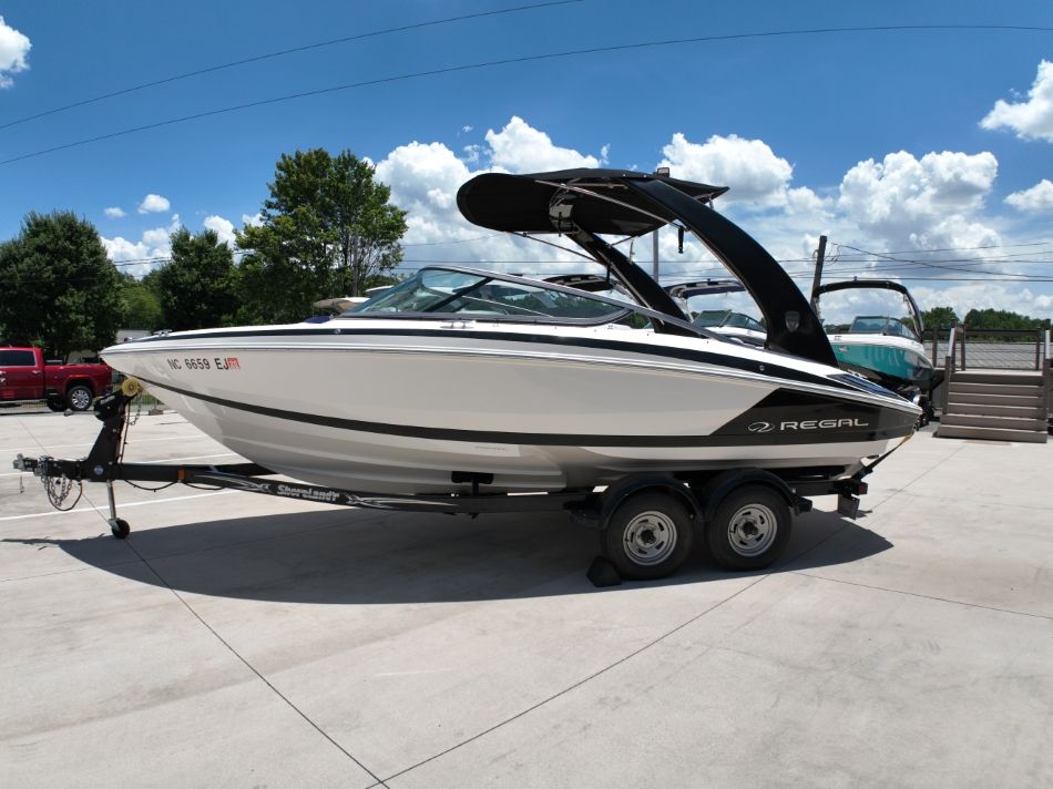 2018 Regal 2100