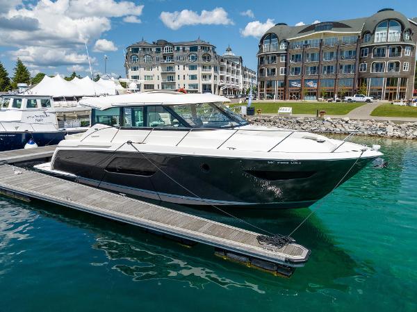 2022 Tiara Yachts C49 Coupe