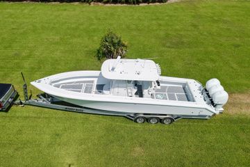 2005 Venture 39 Open