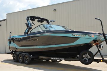 2022 MasterCraft X26