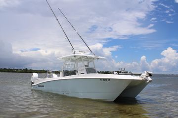 2023 Twin Vee 280 GFX CC