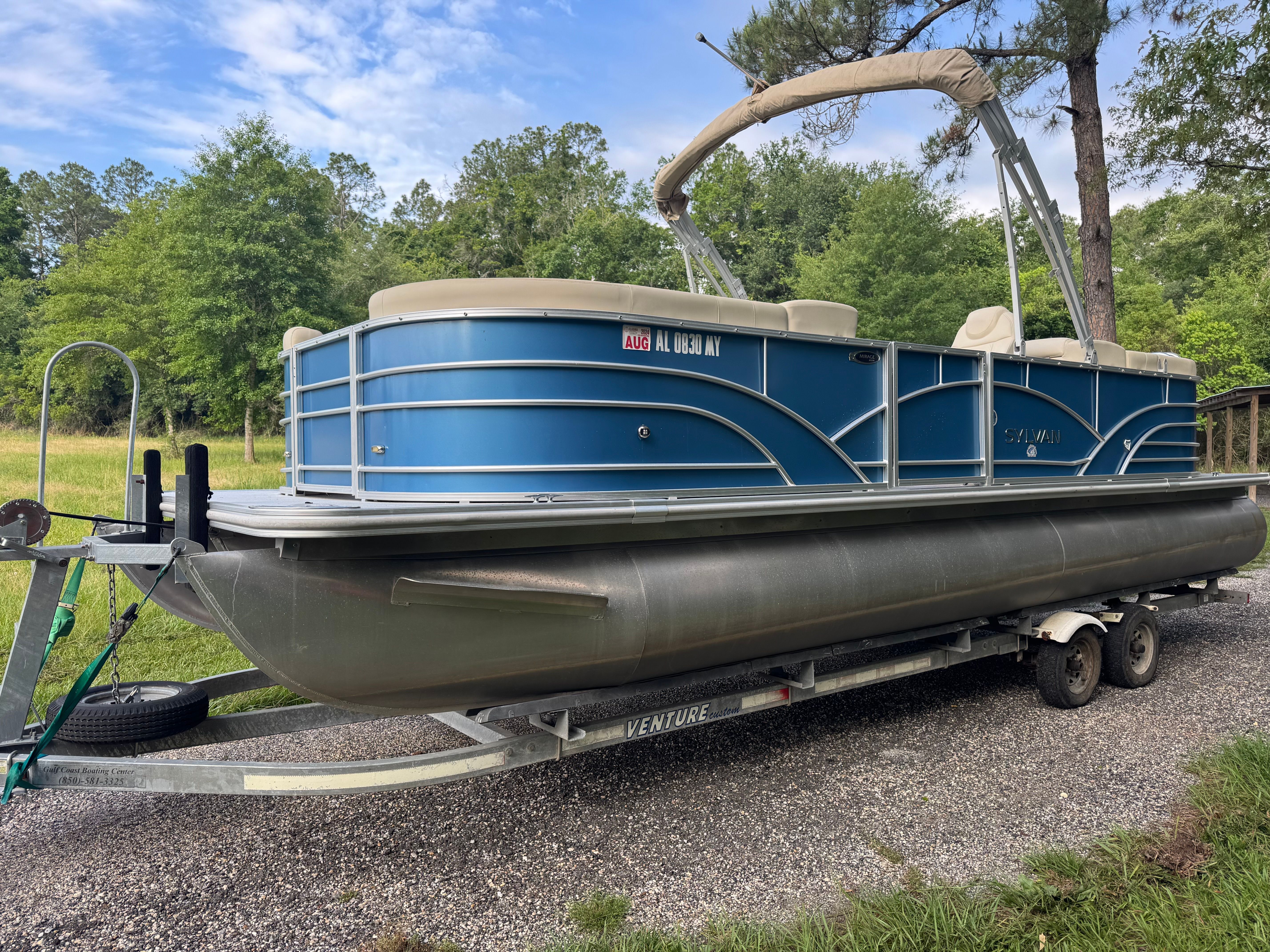 2017 Sylvan 8524 Cruise