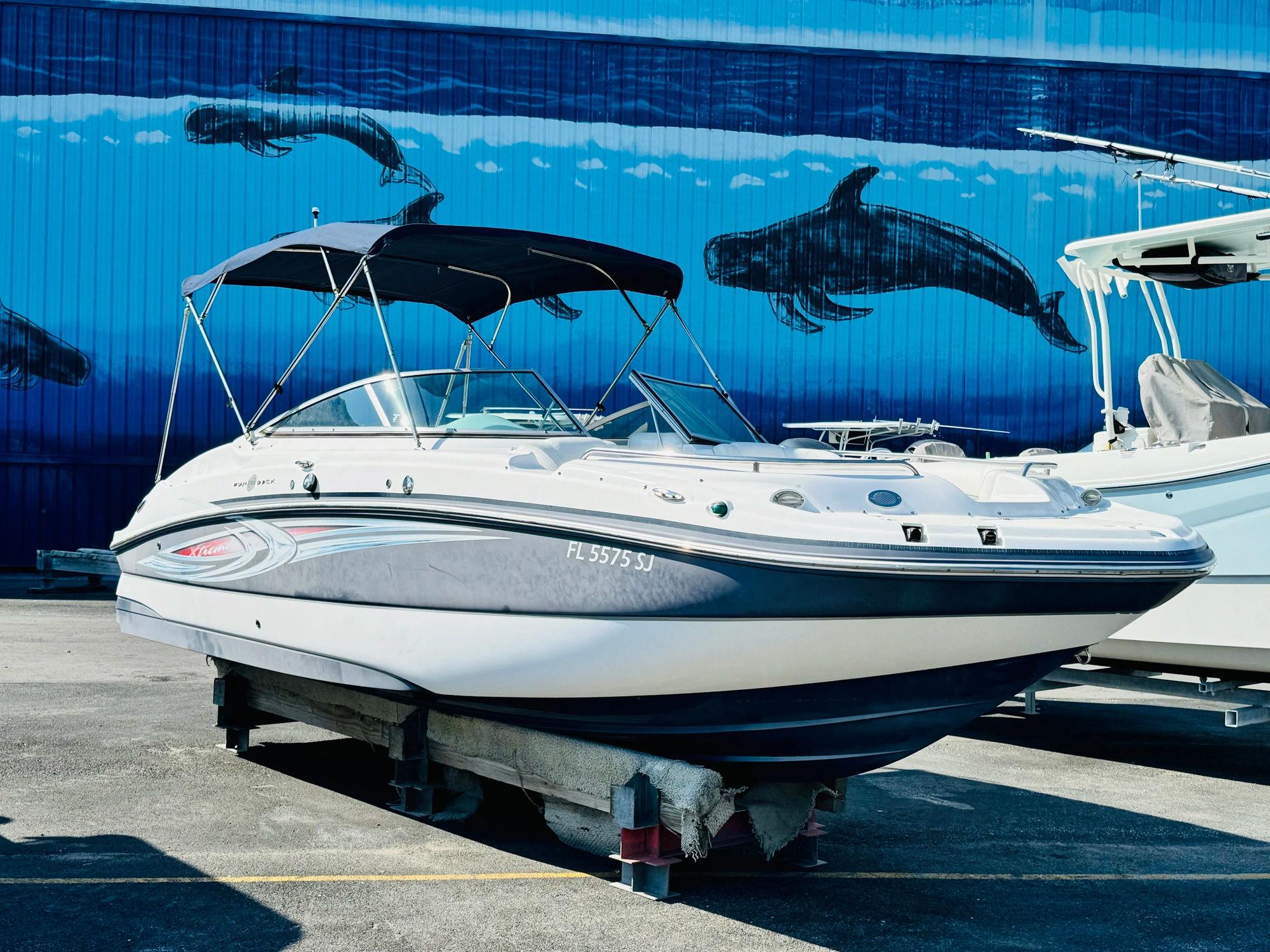 Hurricane SunDeck 2400 2014-HURRICANE-SUNDECK-2400