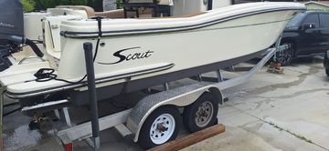 2022 Scout 215 XSF