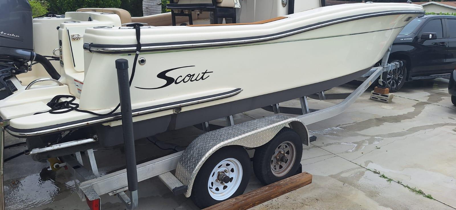 2022 Scout 215 XSF